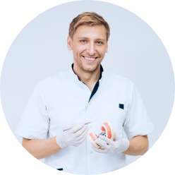 Стоматолог-ортодонт